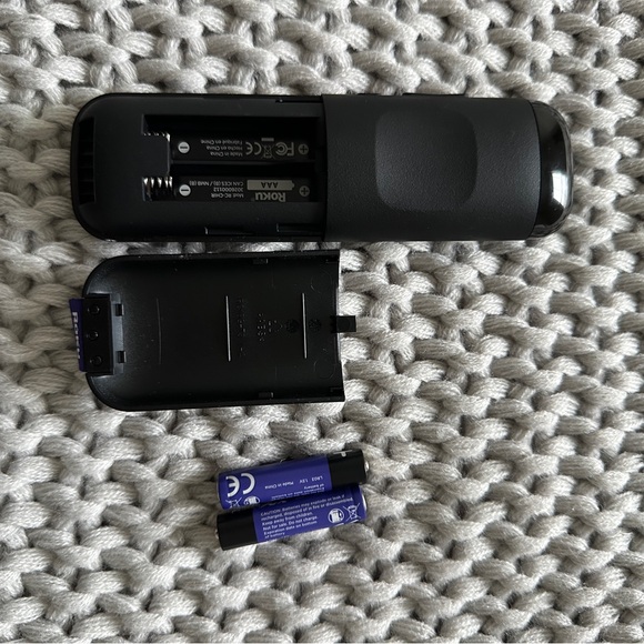 Roku Remote - Picture 2 of 3